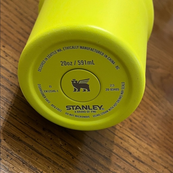 Stanley‎ 20oz Stainless Steel H2.0 Flowstate Quencher Tumbler - Picture 7 of 10